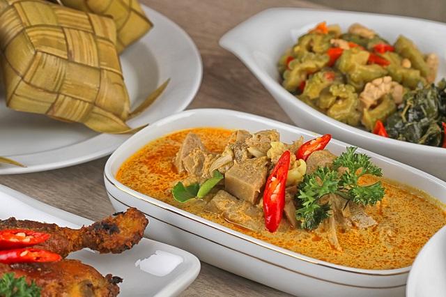 2020170629_-_mAKANAN_LEBARAN.jpg